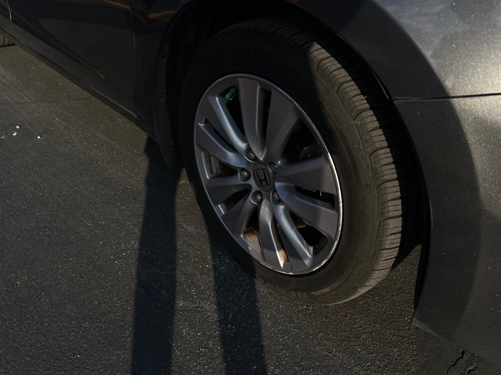 2011 Honda Accord EX-L V6 photo