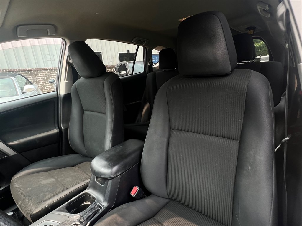 2017 Toyota RAV4 - $9,995