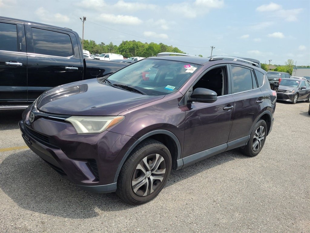 2017 Toyota RAV4 LE photo