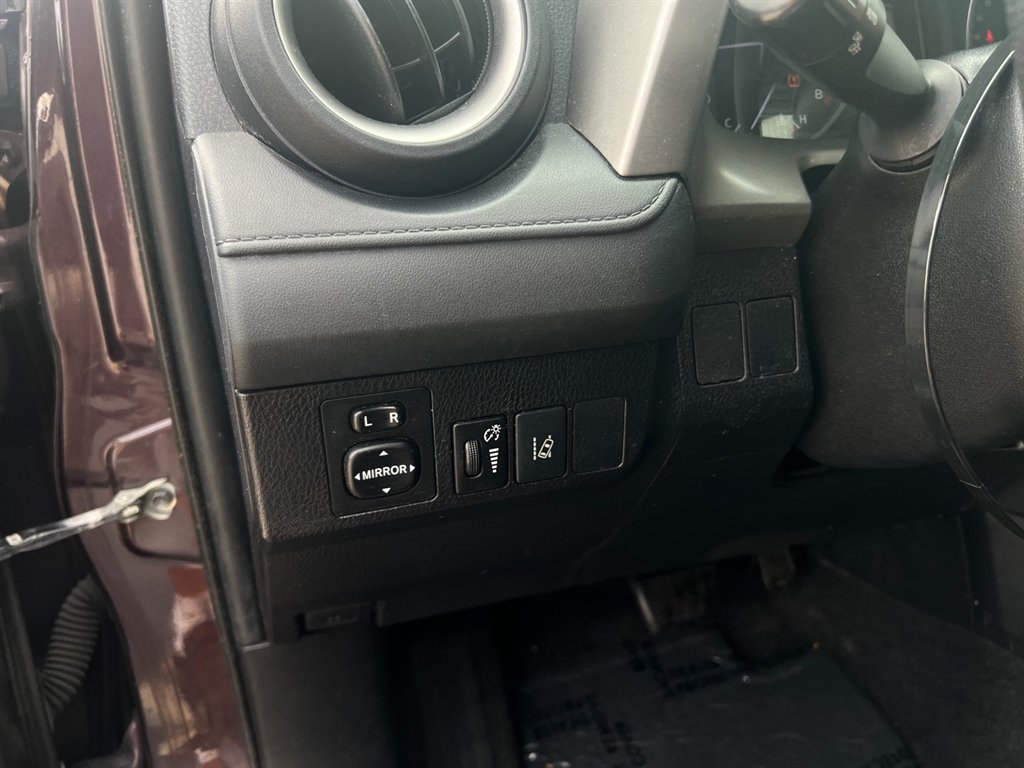 2017 Toyota RAV4 - $9,995