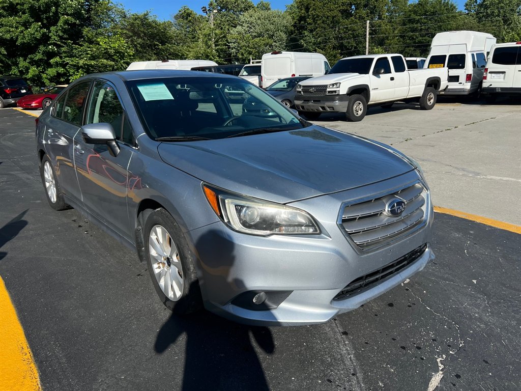 2016 Subaru Legacy Premium photo