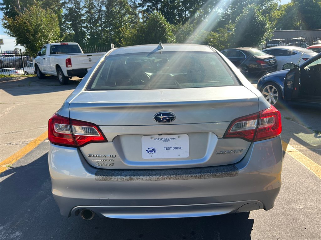 2016 Subaru Legacy Premium photo