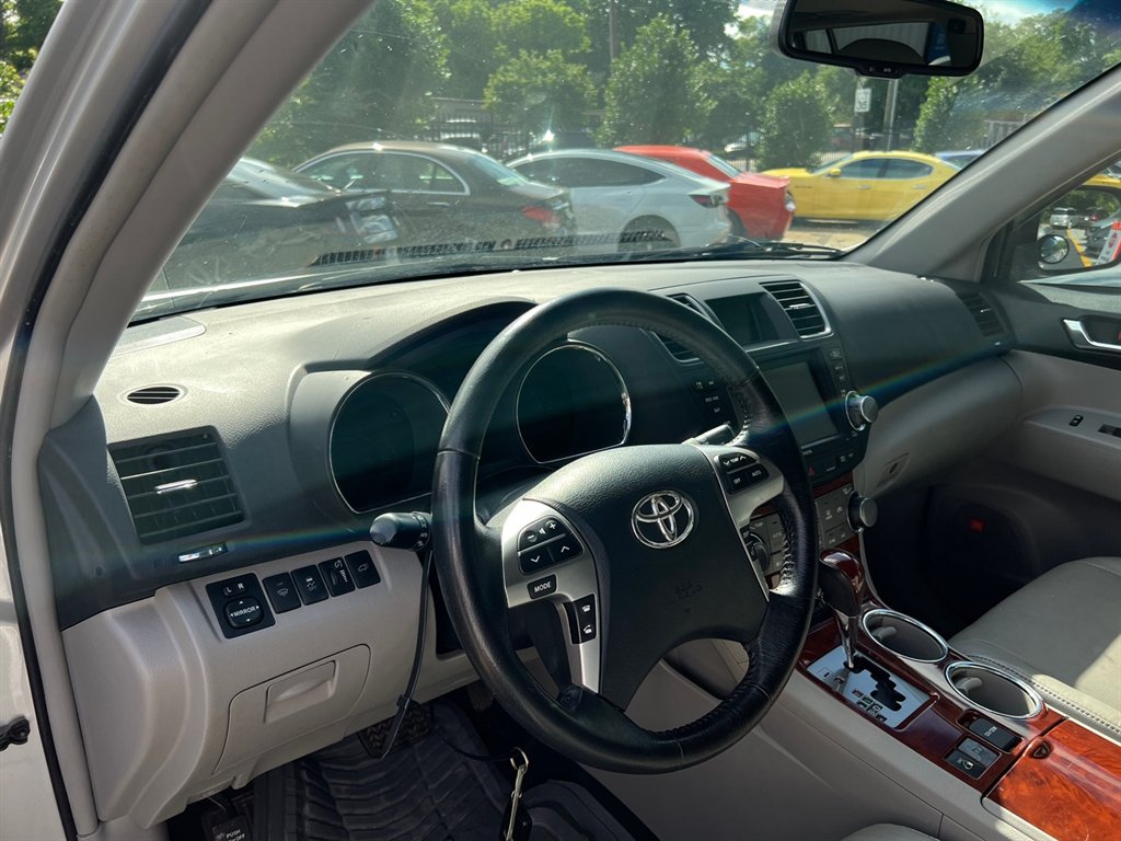 2012 Toyota Highlander Limited photo