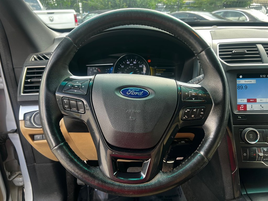 2017 Ford Explorer - $8,995