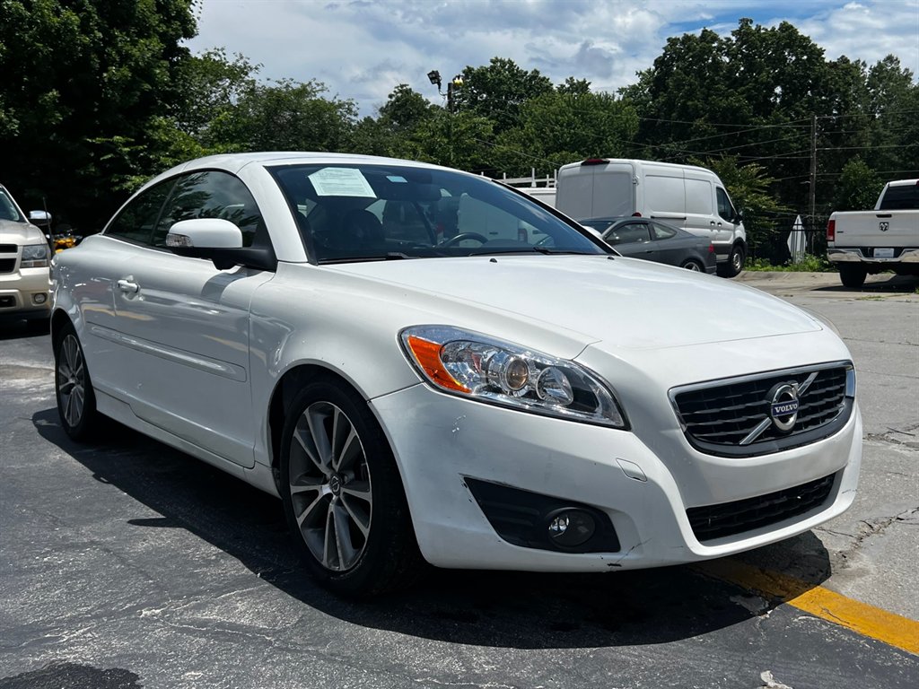 2012 Volvo C70 - $11,995