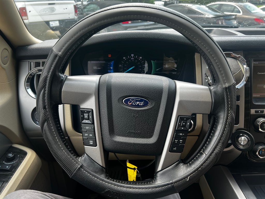 2015 Ford Expedition - $11,995