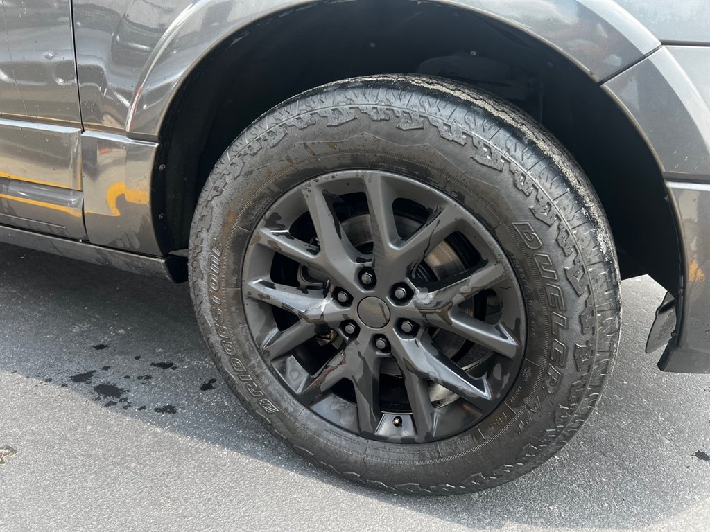 2015 Ford Expedition - $11,995