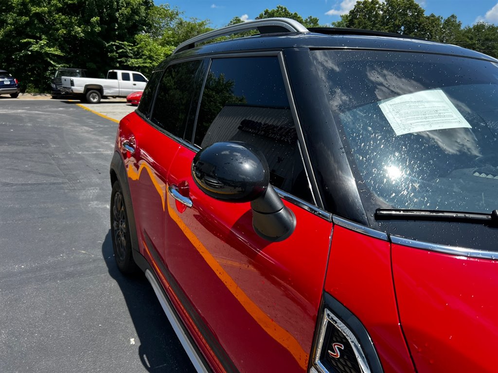 2017 Mini Clubman Base S ALL4 photo 29