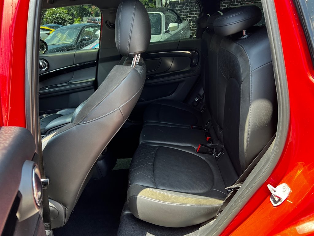 2017 Mini Clubman Base S ALL4 photo 35