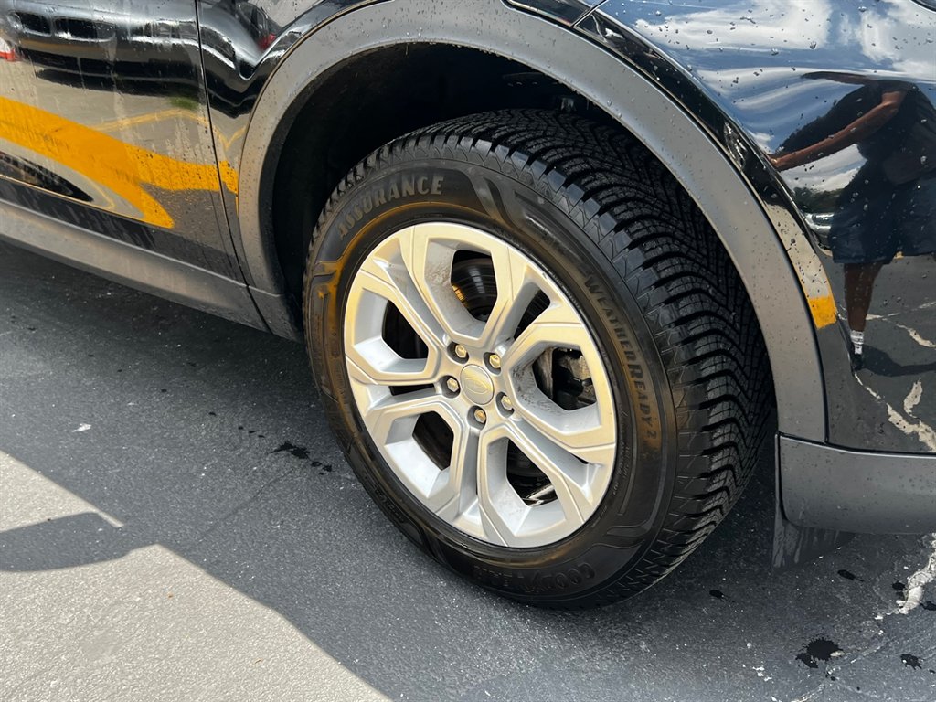 2020 Land Rover Discovery - $19,995