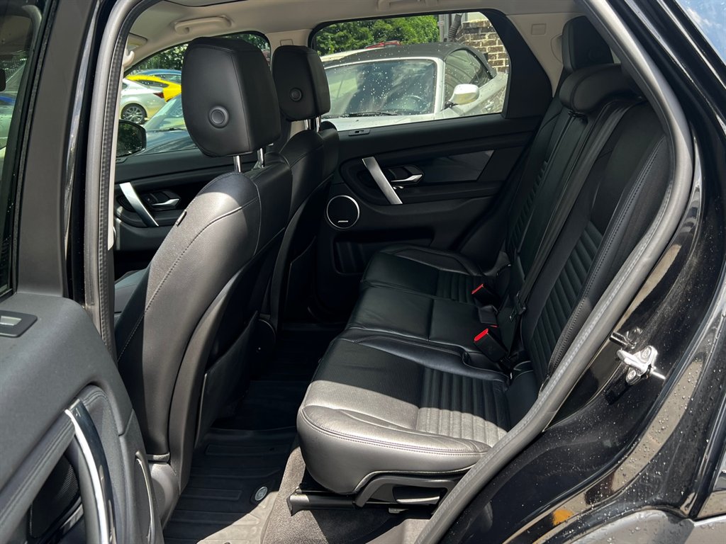 2020 Land Rover Discovery - $19,995