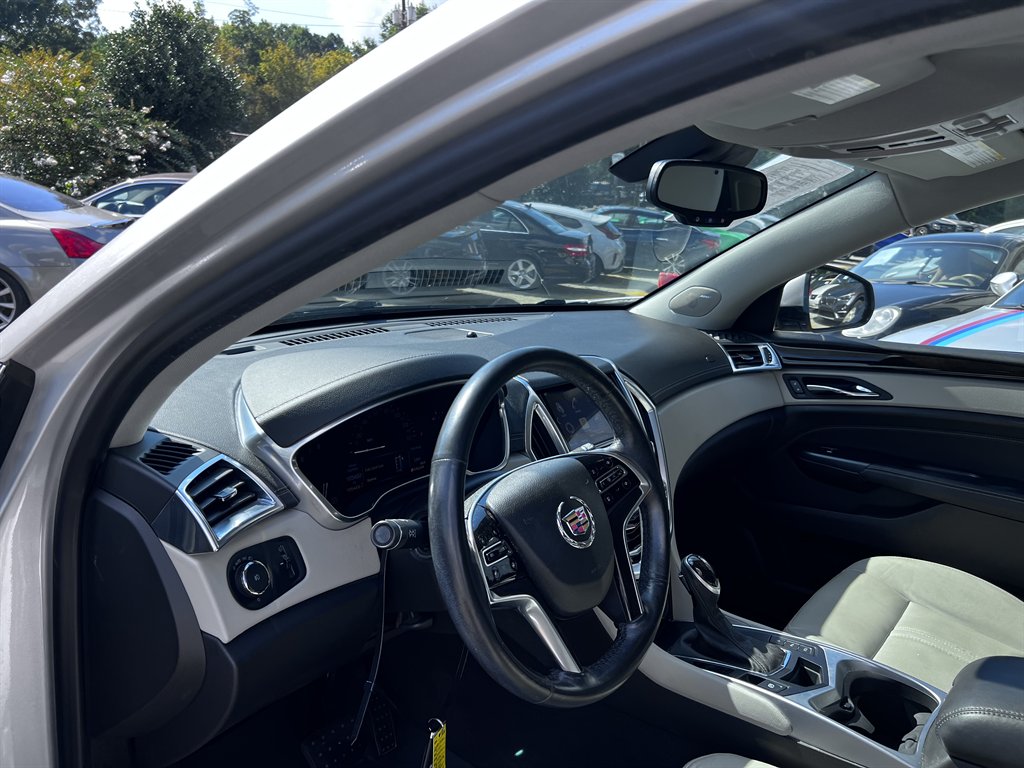2014 Cadillac SRX - $9,995