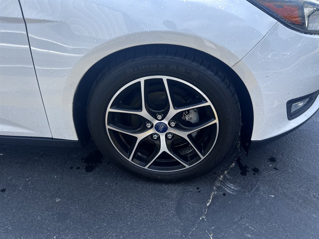 2018 Ford Focus - $9,995
