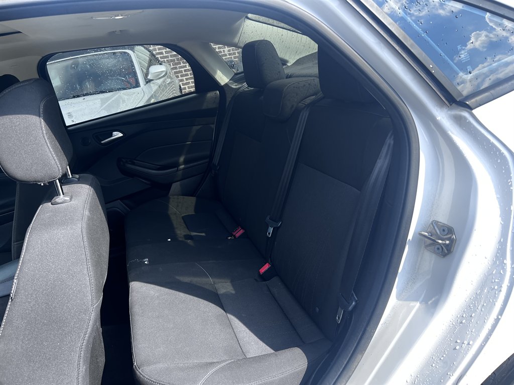 2018 Ford Focus - $9,995