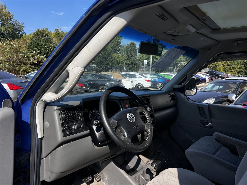 2003 Volkswagen Eurovan - $11,995