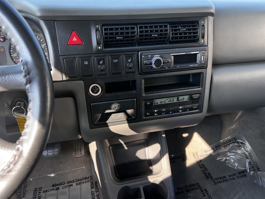 2003 Volkswagen Eurovan - $11,995