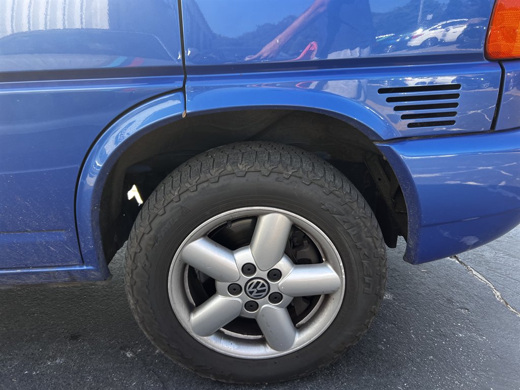 2003 Volkswagen Eurovan - $11,995