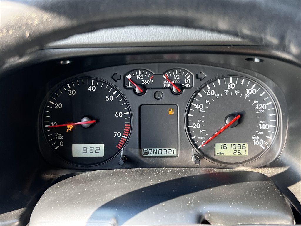 2003 Volkswagen Eurovan - $11,995