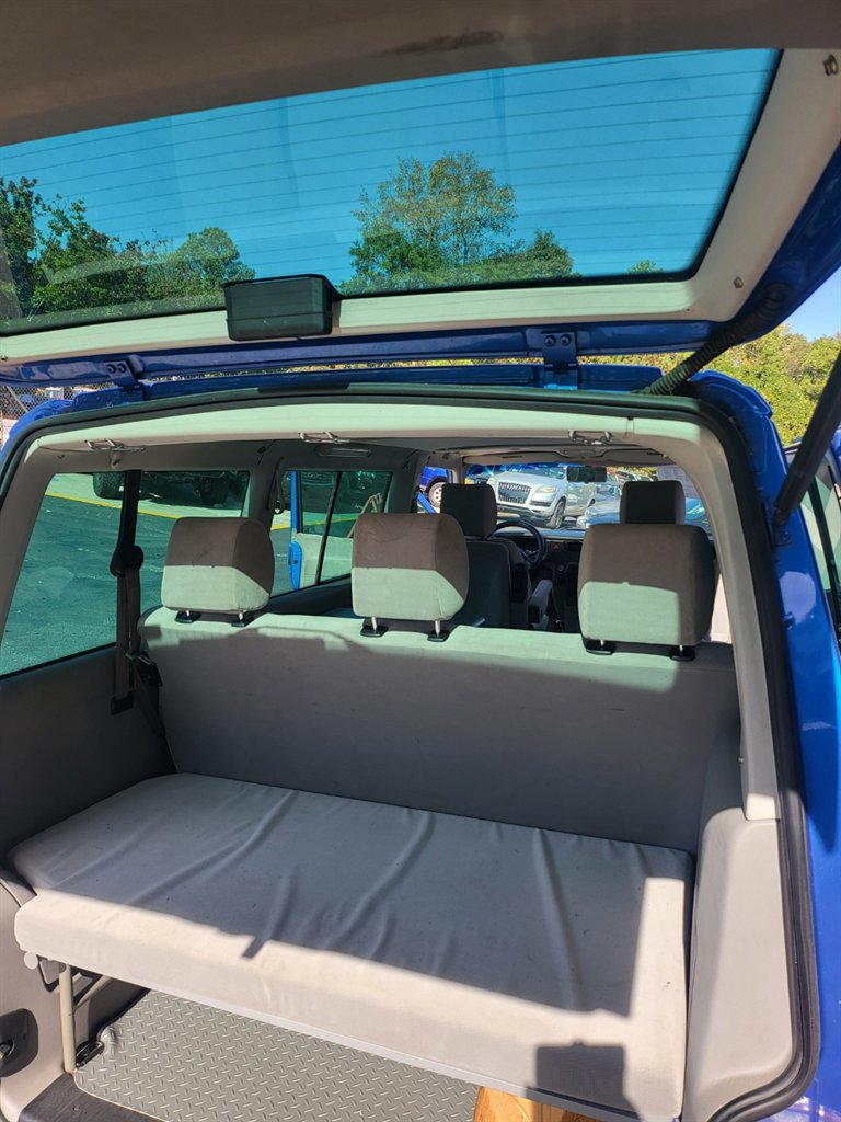 2003 Volkswagen Eurovan - $11,995