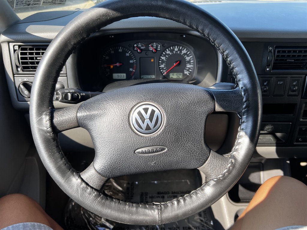 2003 Volkswagen Eurovan - $11,995