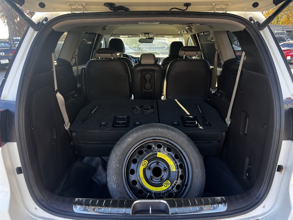 2016 Kia Sedona - $9,695