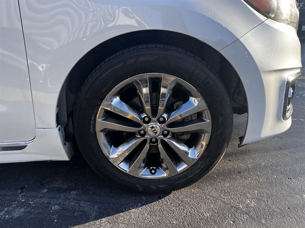 2016 Kia Sedona - $9,695