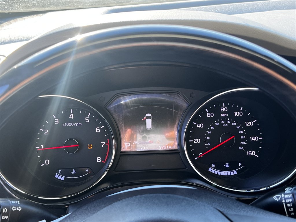 2016 Kia Sedona - $9,695