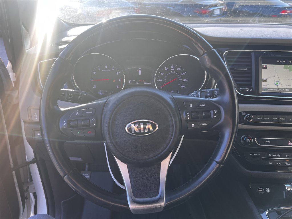 2016 Kia Sedona - $9,695