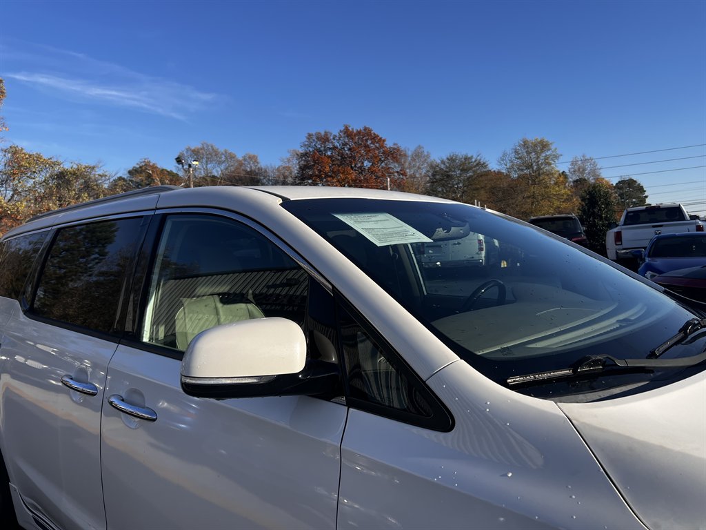 2016 Kia Sedona - $9,695