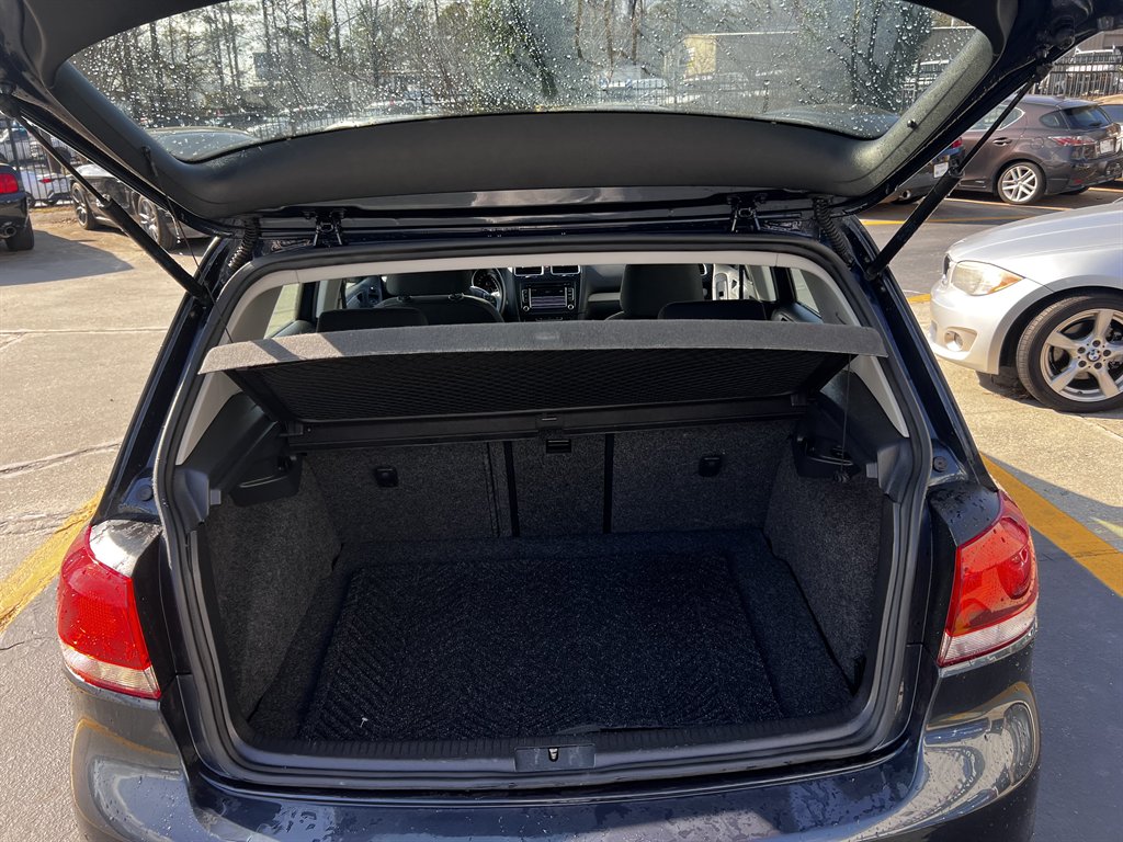 2014 Volkswagen Golf - $7,995