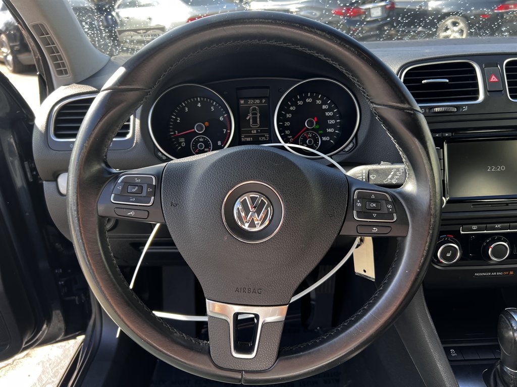 2014 Volkswagen Golf - $7,995