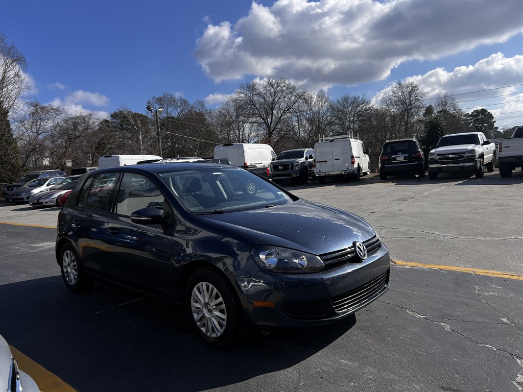 2014 Volkswagen Golf - $7,995