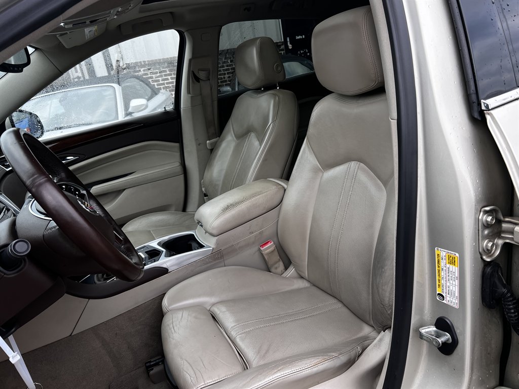2013 Cadillac SRX - $8,775