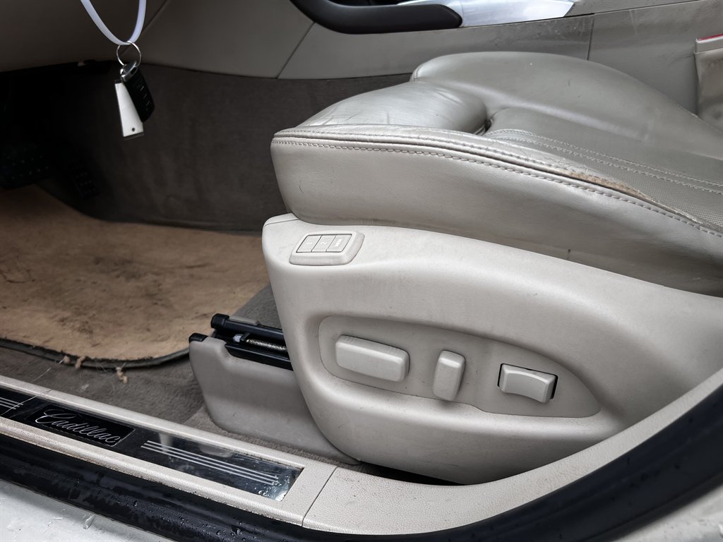 2013 Cadillac SRX - $8,775