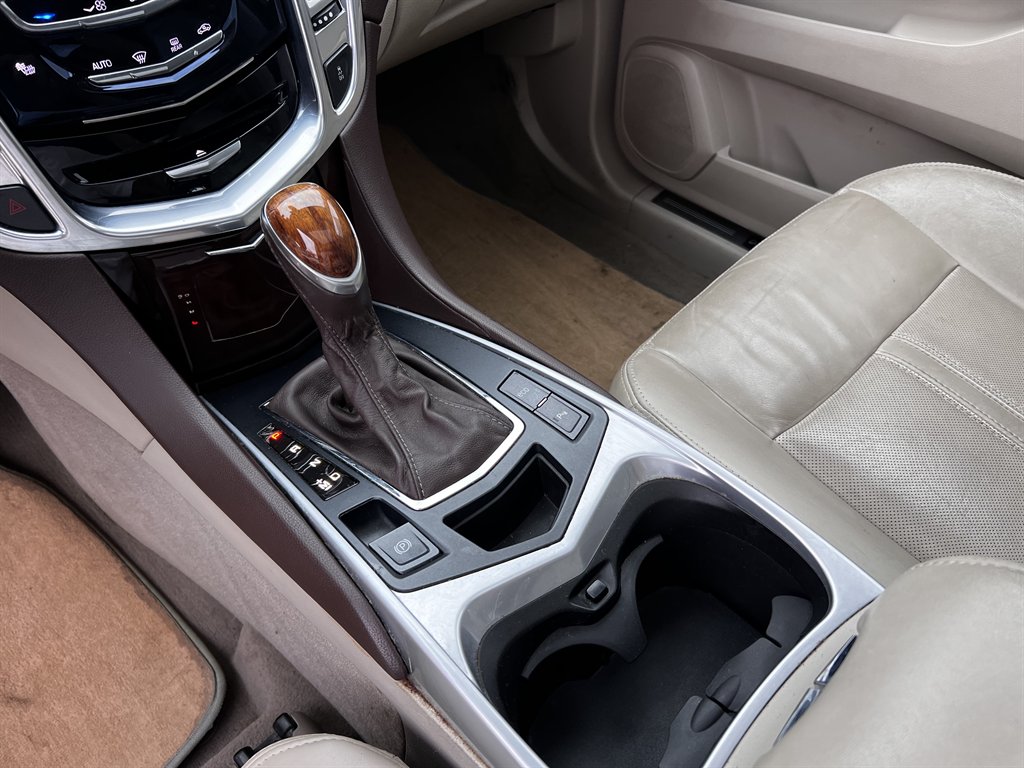 2013 Cadillac SRX - $8,775