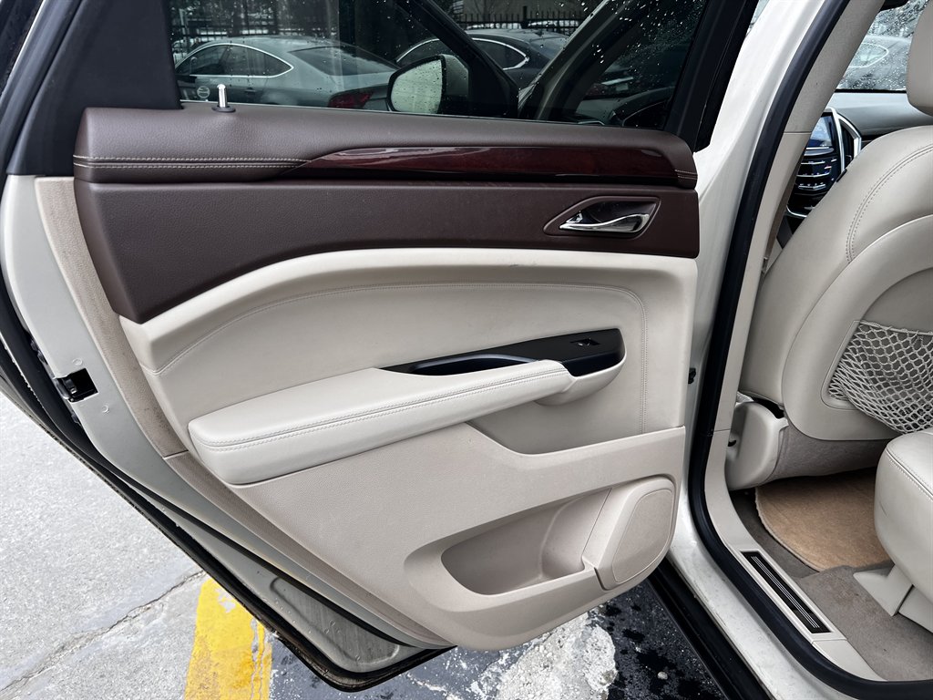 2013 Cadillac SRX - $8,775