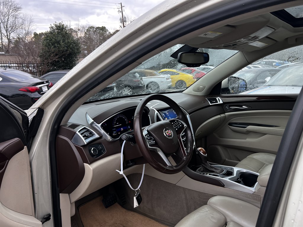 2013 Cadillac SRX - $8,775