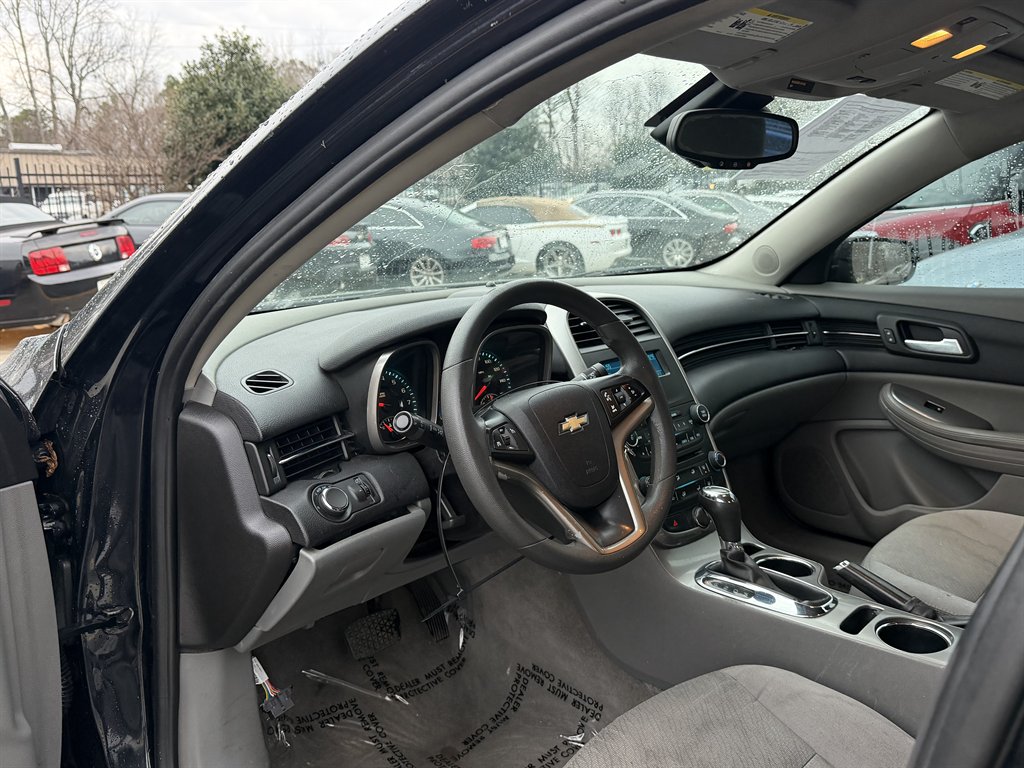 2015 Chevrolet Malibu - $6,995