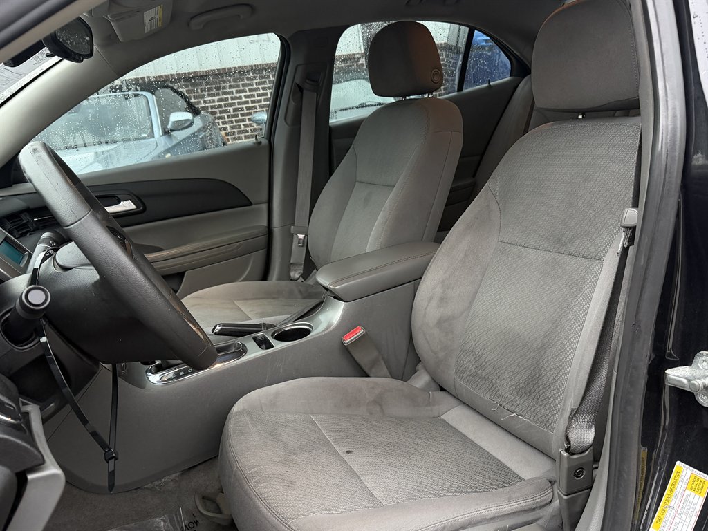 2015 Chevrolet Malibu - $6,995