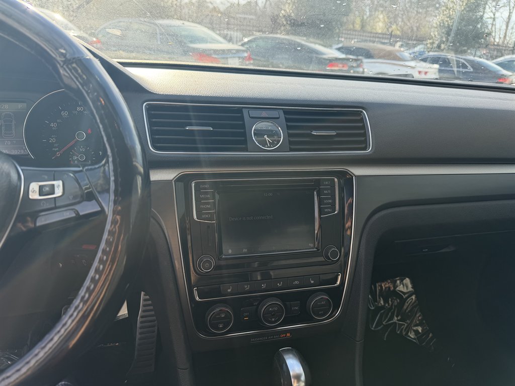 2017 Volkswagen Passat - $7,995