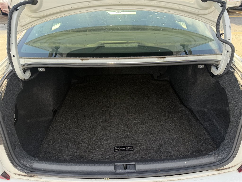 2017 Volkswagen Passat - $7,995
