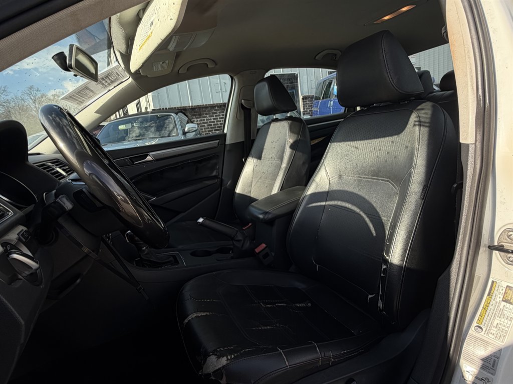 2017 Volkswagen Passat - $7,995