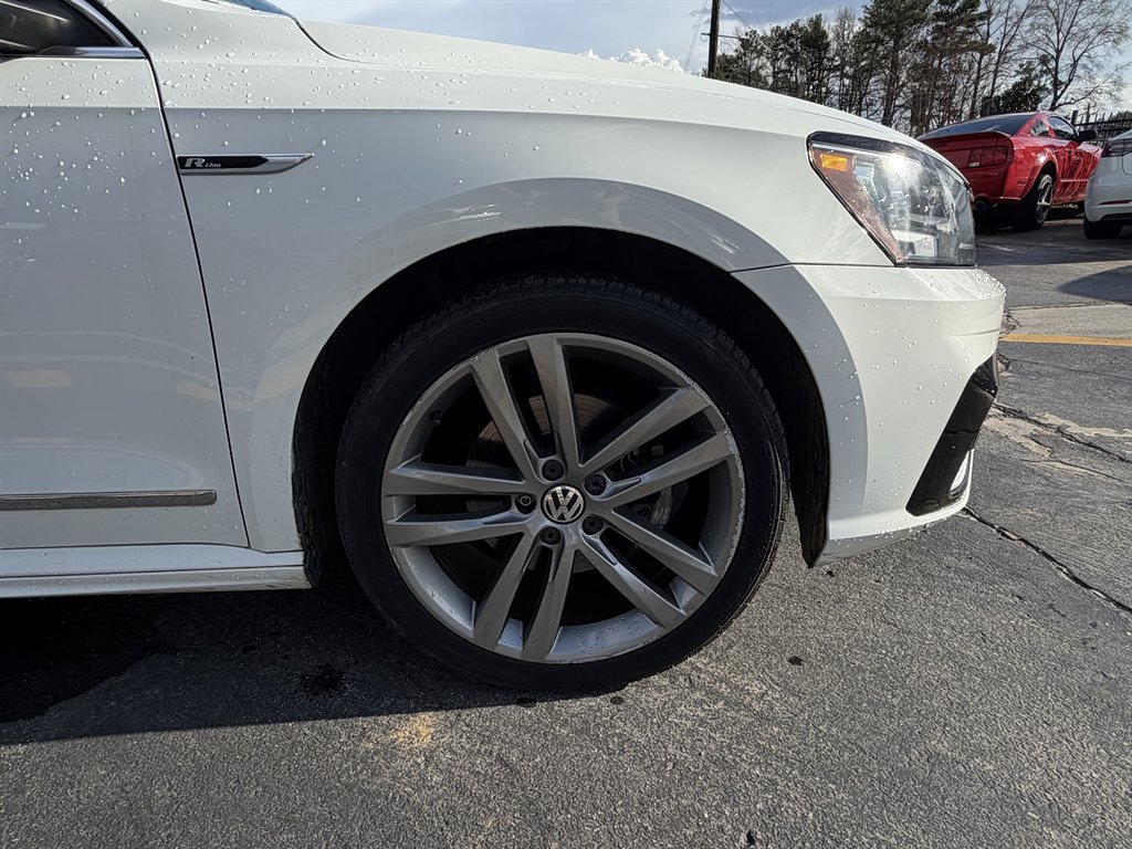 2017 Volkswagen Passat - $7,995