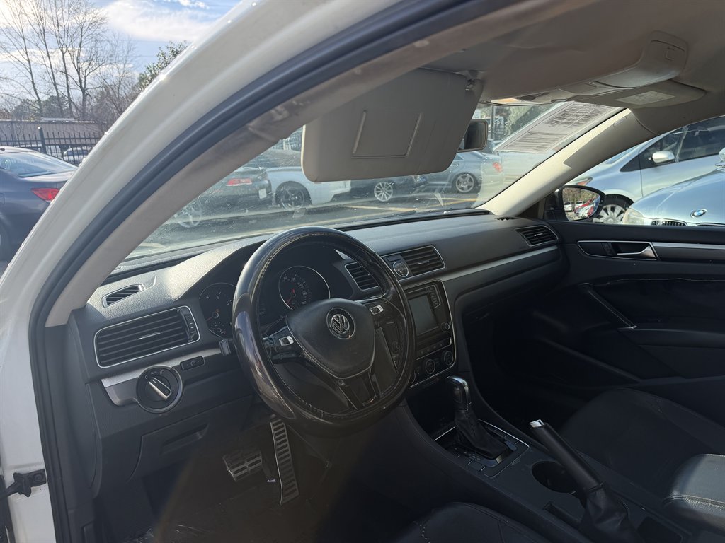 2017 Volkswagen Passat - $7,995