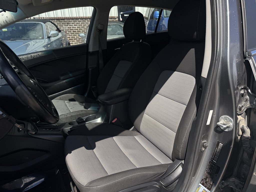 2016 Kia Forte - $7,995