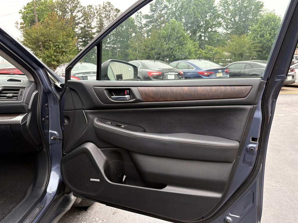 2015 Subaru Outback - $9,995