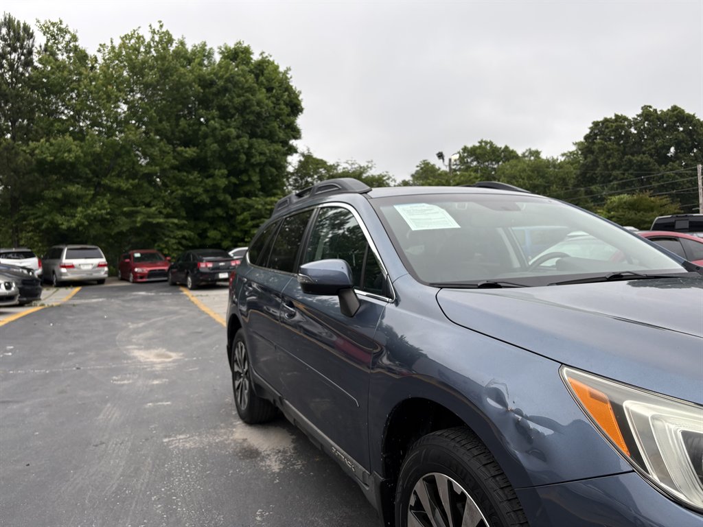 2015 Subaru Outback - $9,995