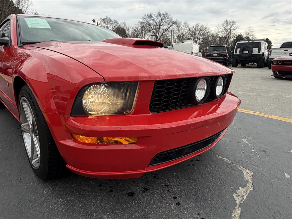 2007 Ford Mustang - $15,995