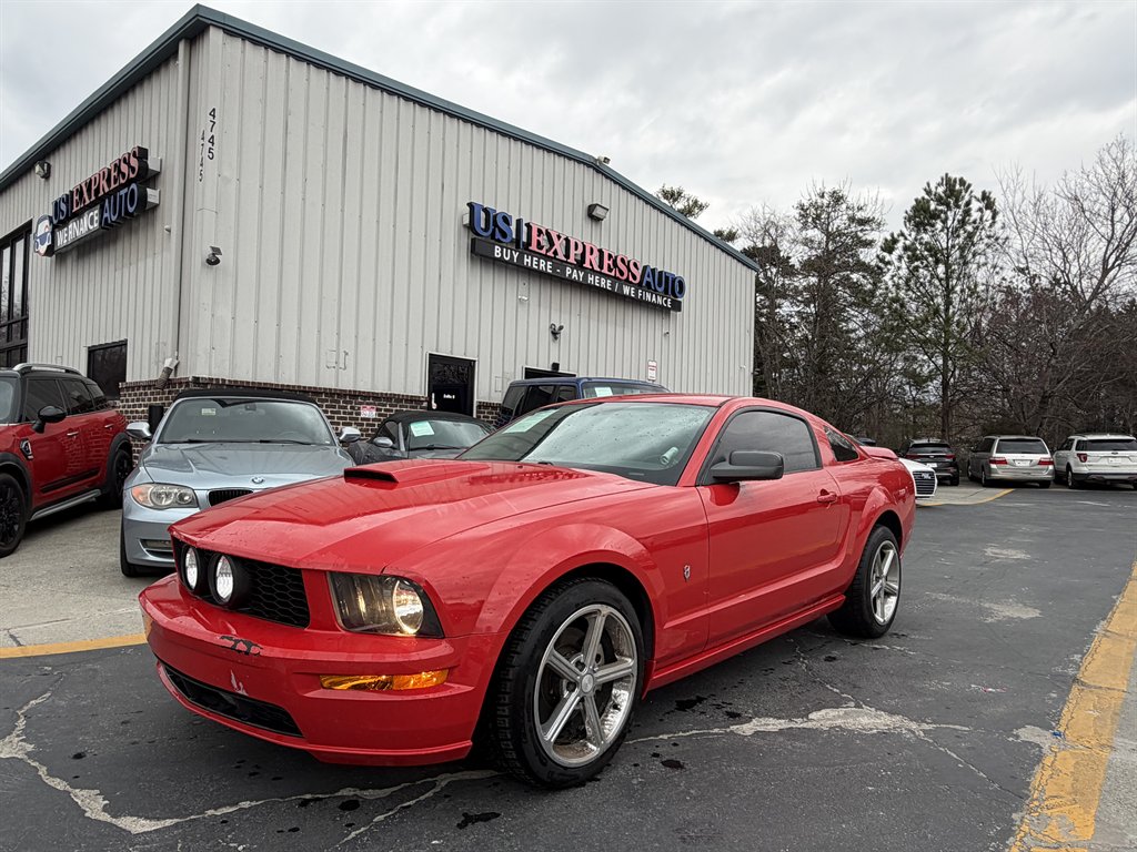 2007 Ford Mustang - $15,995