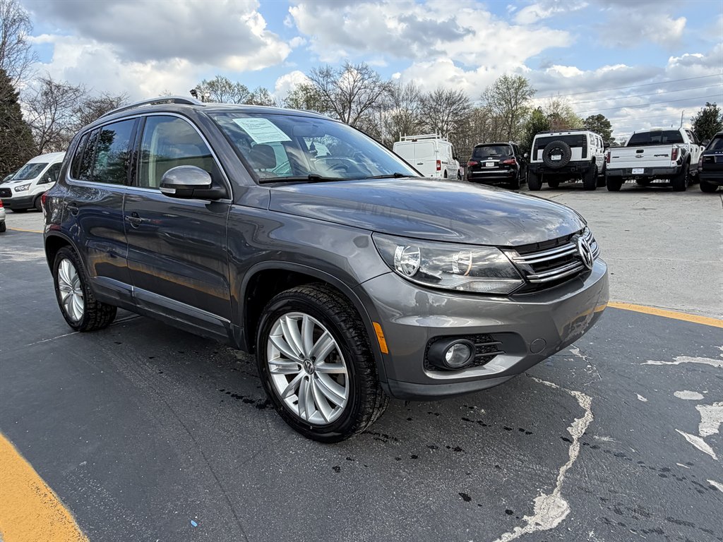 2013 Volkswagen Tiguan - $7,995